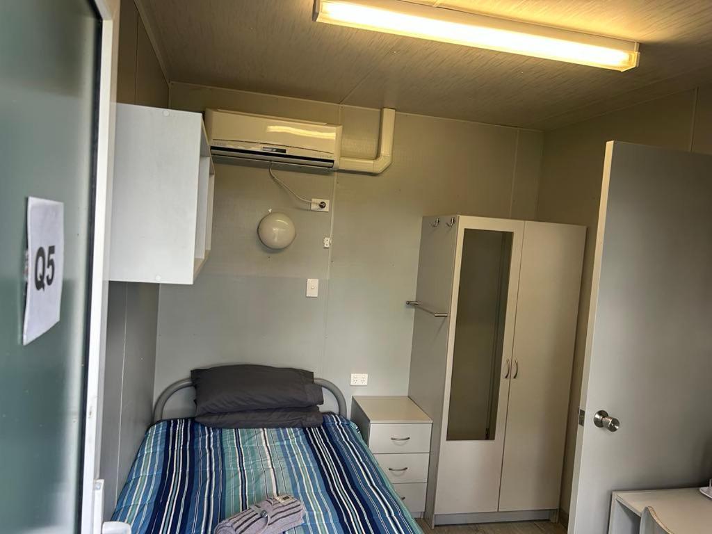 Gundy Pub & Caravan Park Gundiah ภายนอก รูปภาพ