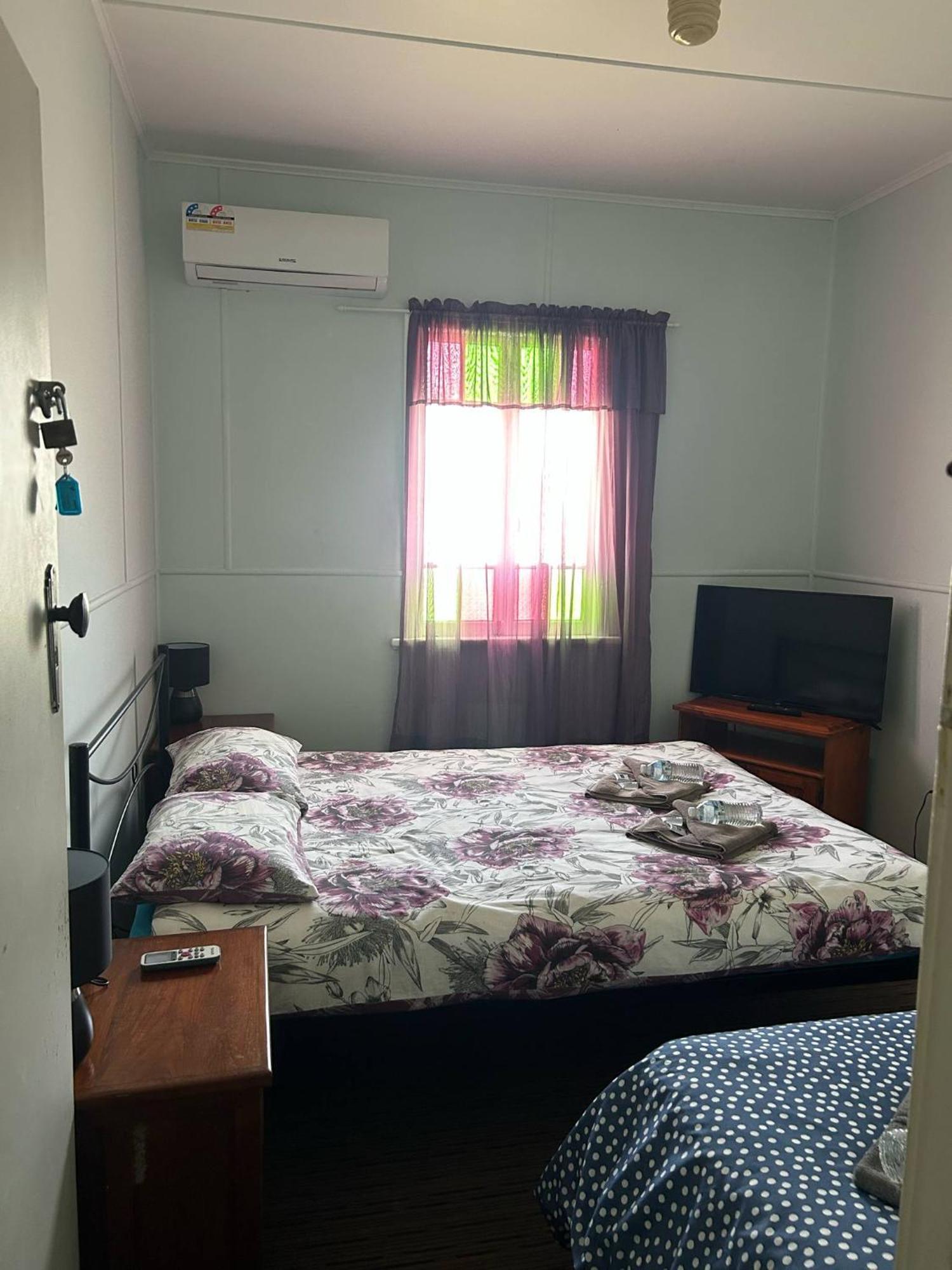 Gundy Pub & Caravan Park Gundiah ภายนอก รูปภาพ